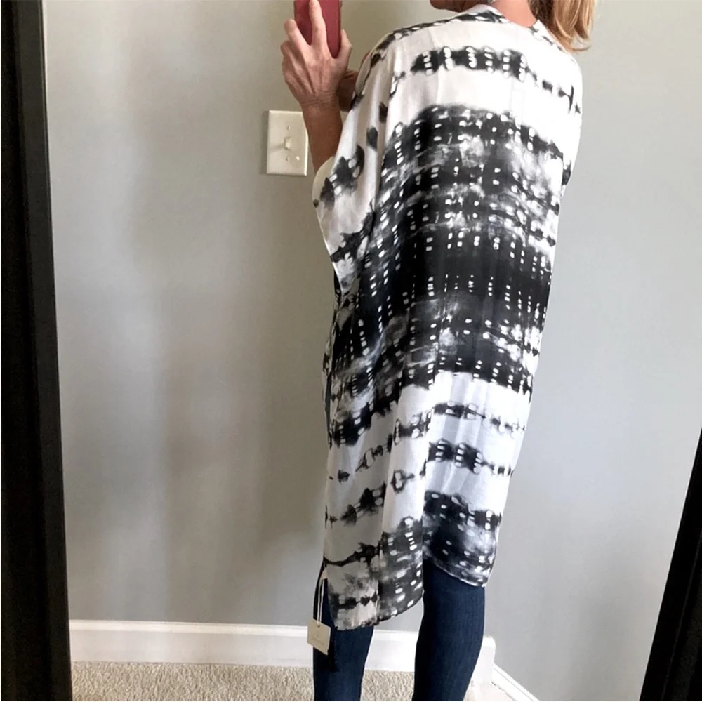 Black & White Tie Dye Print Boho Kimono - Picture 8 of 9